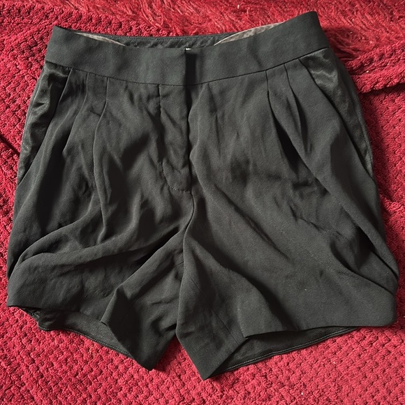 Wilfred Black High Waist Pleated Shorts - Picture 7 of 11